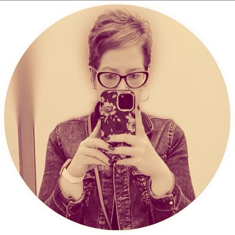 Meet your Posher, Jenn